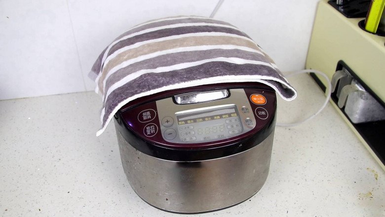 Nấu cơm 20 năm chưa chắc bạn đã biết: Mẹo giúp cơm mềm dẻo, nồi cơm điện 