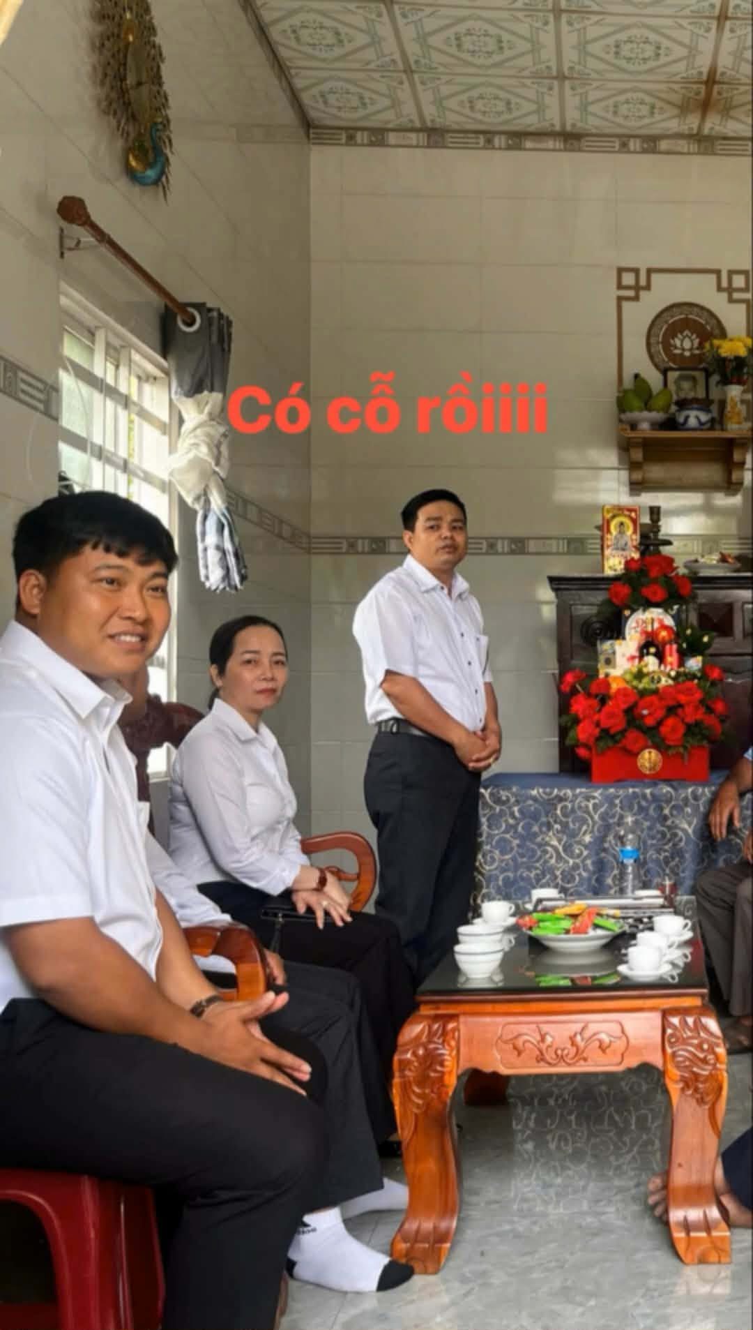 Cách đó không lâu, nam quân nhân từng đăng tải hình ảnh đi hỏi vợ. Ảnh chụp màn hình. 