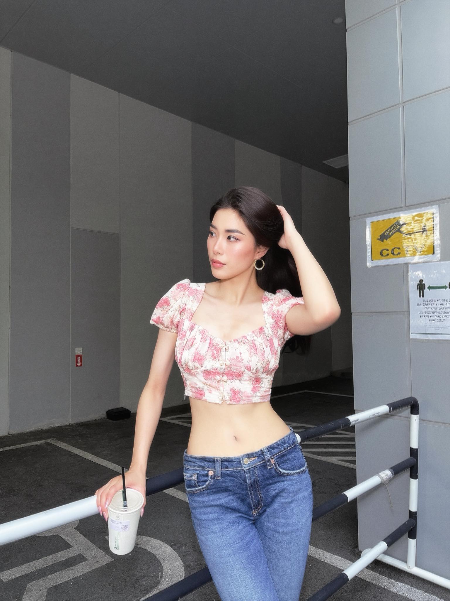 VĐV bóng chuyền xinh nhất Việt Nam, cả cõi mạng si mê vì visual và style quá cuốn