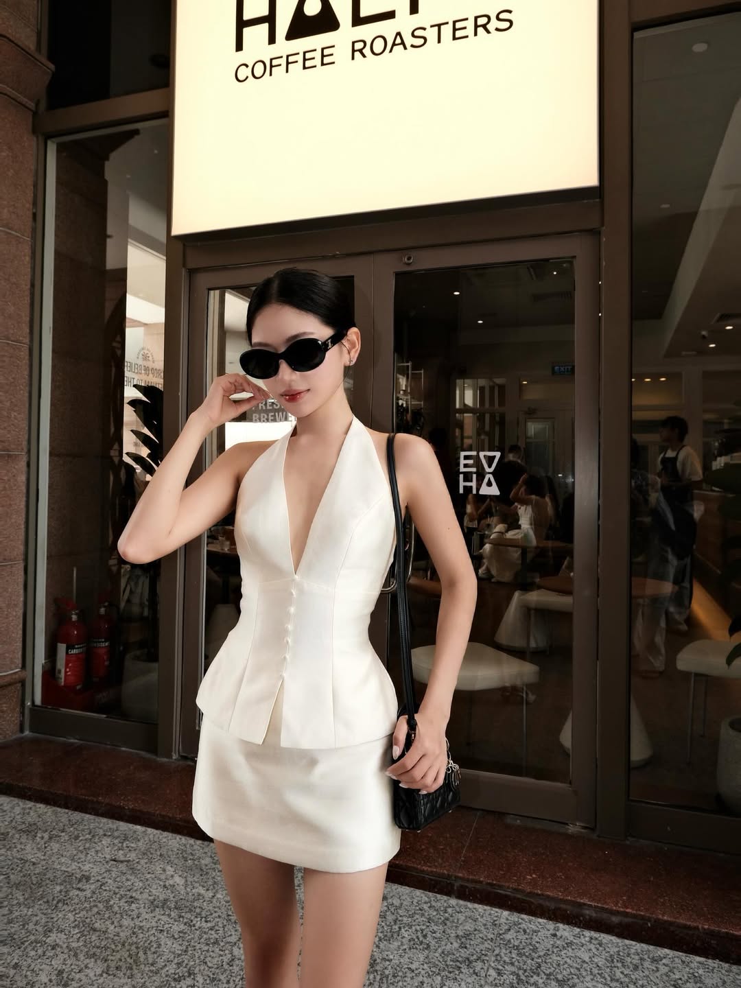 VĐV bóng chuyền xinh nhất Việt Nam, cả cõi mạng si mê vì visual và style quá cuốn