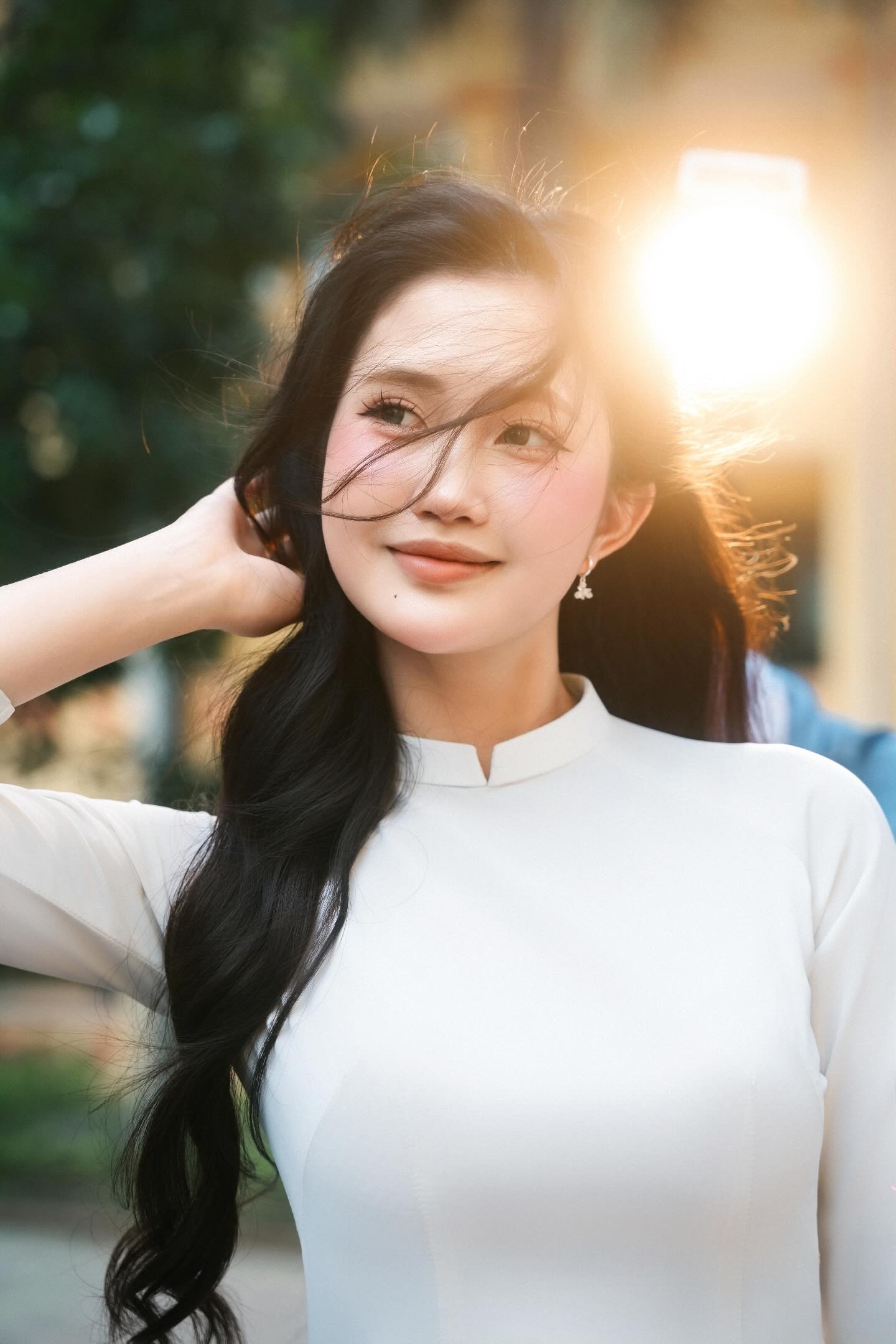  Đây là chân dung cô gái được cho là giống với Doãn Hải My