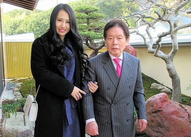 Sudo Saki nhiều khả năng sẽ được thừa kế 107 tỷ đồng từ khối tài sản kếch xù do ông Nozaki Kosuke để lại. Ảnh: Yahoo News