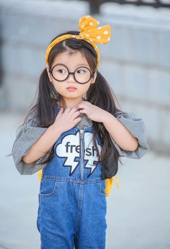 Không thể nhận ra sao nhí Bố Ơi Mình Đi Đâu Thế từng kiếm 3,3 tỷ, trở thành