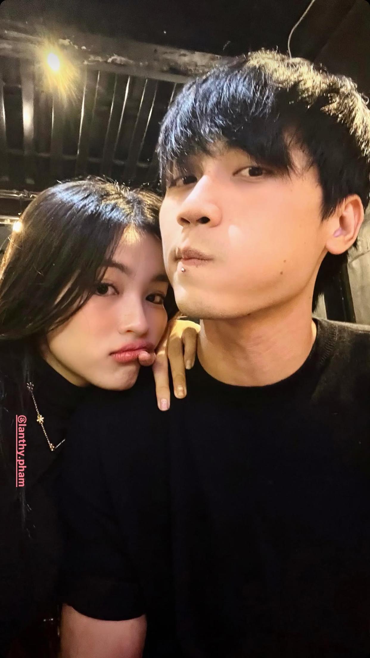 Có quãng thời gian Võ Điền Gia Huy và Lan Thy dính nghi vấn hẹn hò. Tuy nhiên mối quan hệ của cả hai có lẽ chỉ dừng ở mức bạn bè thân thiết