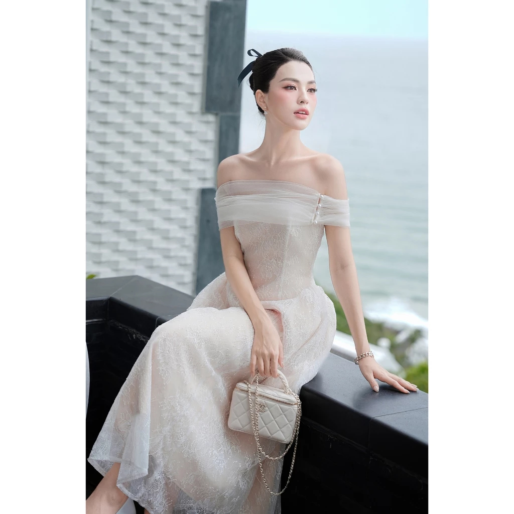 Lọ Lem diện váy local brand Việt đón tuổi 20: Visual bừng sáng, gặp hoa hoa nở, gặp người người yêu 