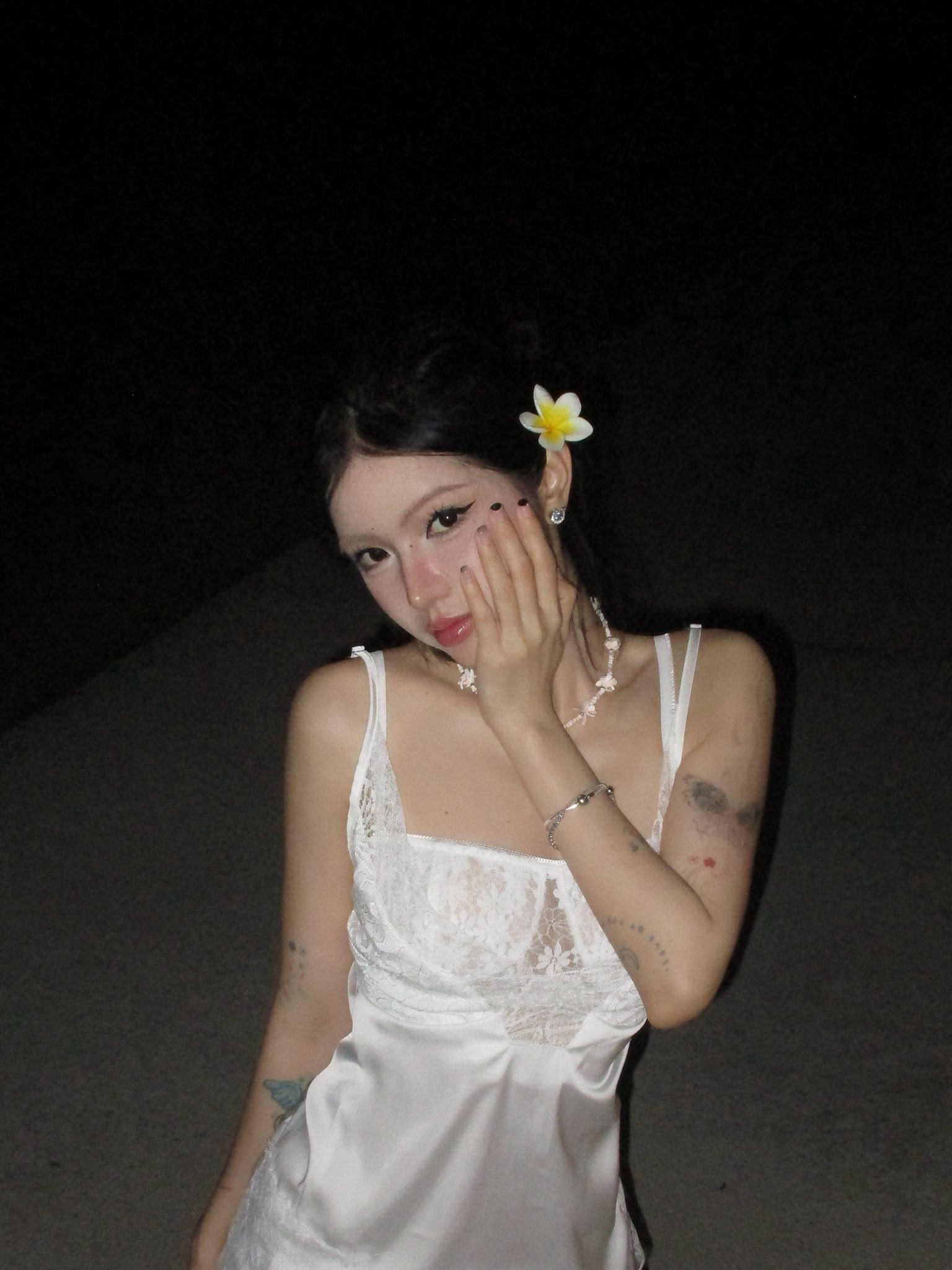   CiiN là TikToker nổi tiếng, được biết tới bởi những clip ăn diện gợi cảm nhún nhảy tạo trend. Ảnh: FBNV  