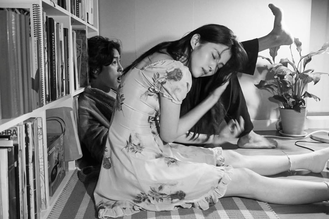 Bài đăng mới của Han So Hee khiến tin đồn cô đang hẹn hò mỹ nam họ Hong lan nhanh như tên bắn trong ngày 8/4. Ảnh: IGNV