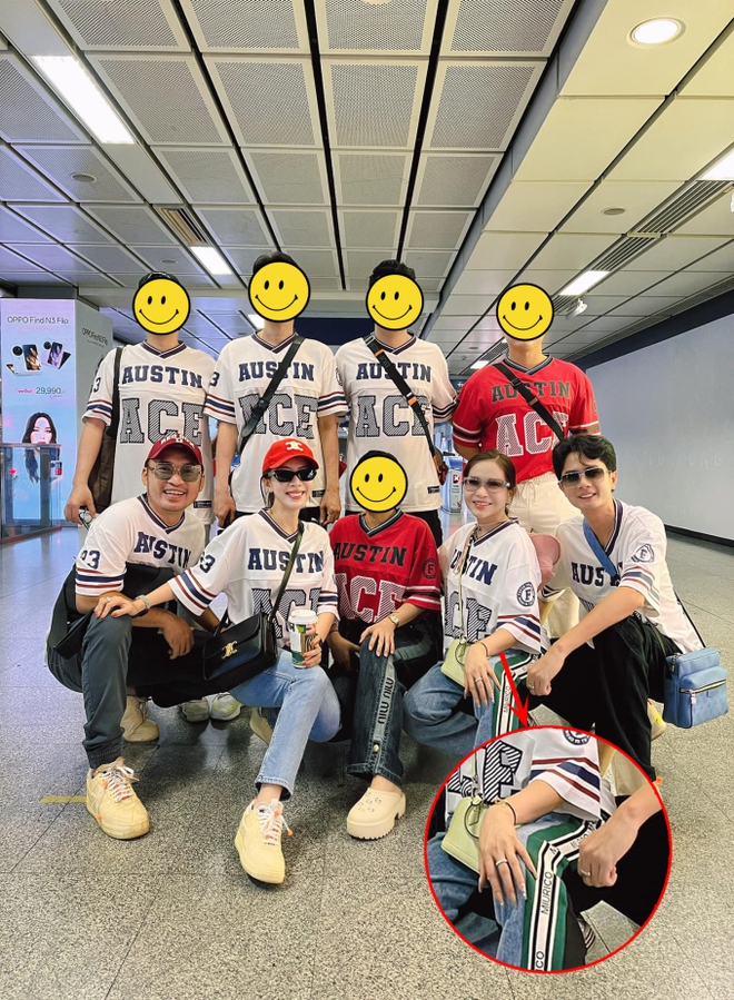 Nhiều đồng nghiệp thân thiết thường xuyên trêu ghẹo 