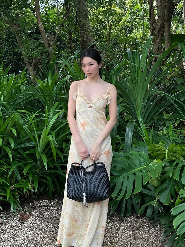 Cú lừa thị giác của mỹ nữ showbiz chỉ cao 1m61: Chân ngắn hóa dài miên man nhờ ăn mặc đỉnh