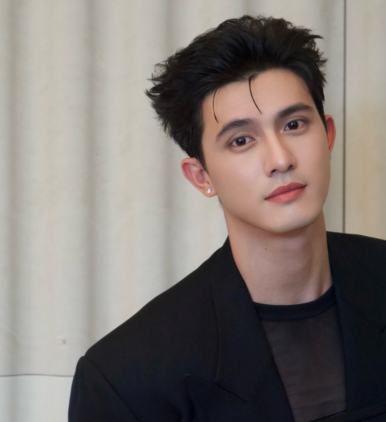 Nam diễn viên nỗ lực tham gia nhiều tác phẩm để có thêm kinh nghiệm diễn xuất