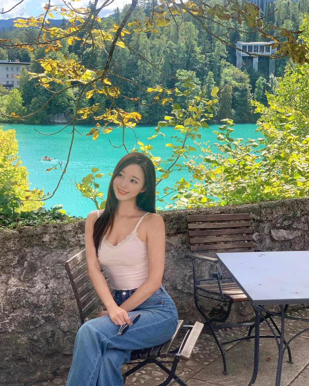 Nữ tiếp viên hàng không đẹp như