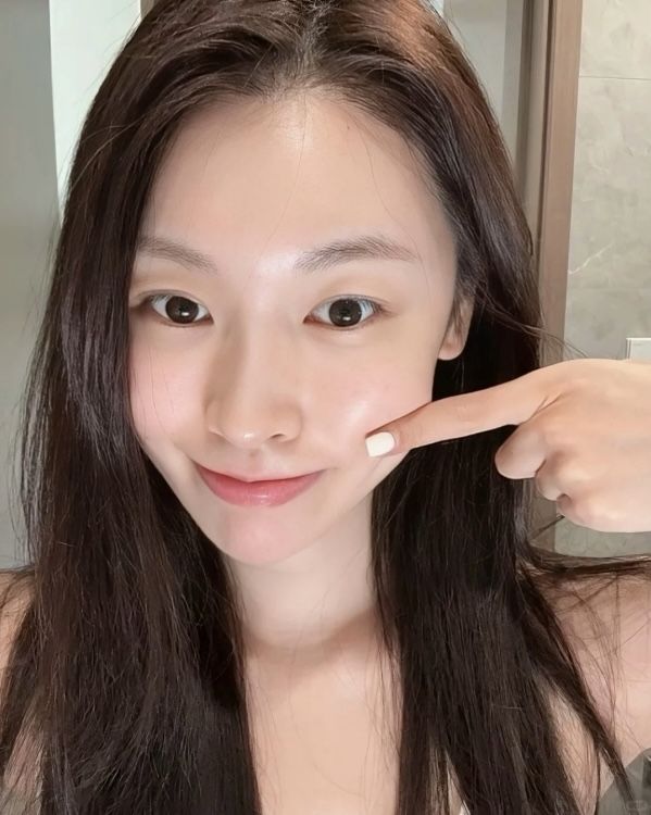 Làm 6 việc này trước khi đi ngủ, làn da của tôi như “tái sinh” về năm 20