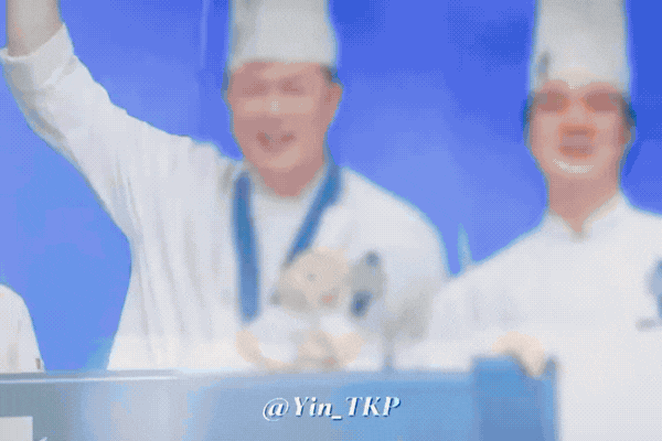 Hoàng đế đẹp nhất màn ảnh tụt dốc nhan sắc trầm trọng, hết thời còn bị tố hại người khác mất mạng