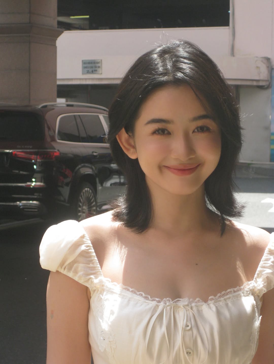 Một nàng thơ chạm mốc 60kg