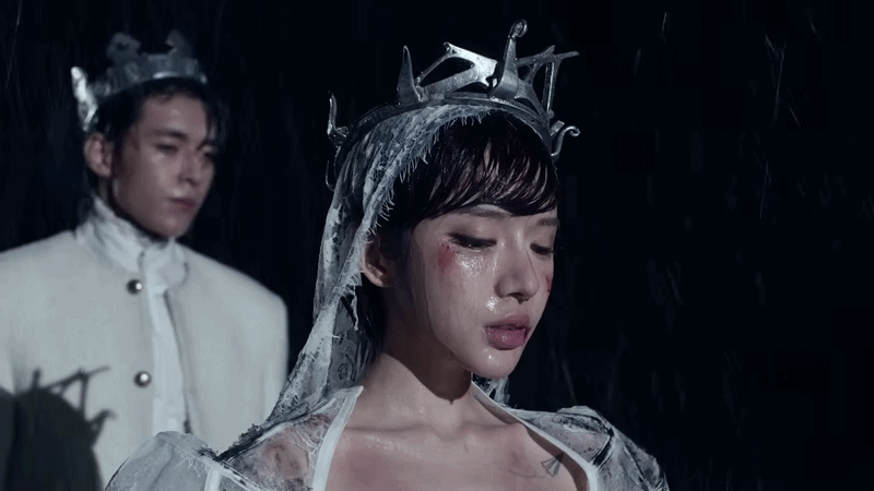 Mưa Rào Và Đại Dương khắc họa hành trình vỡ mộng trong tình yêu