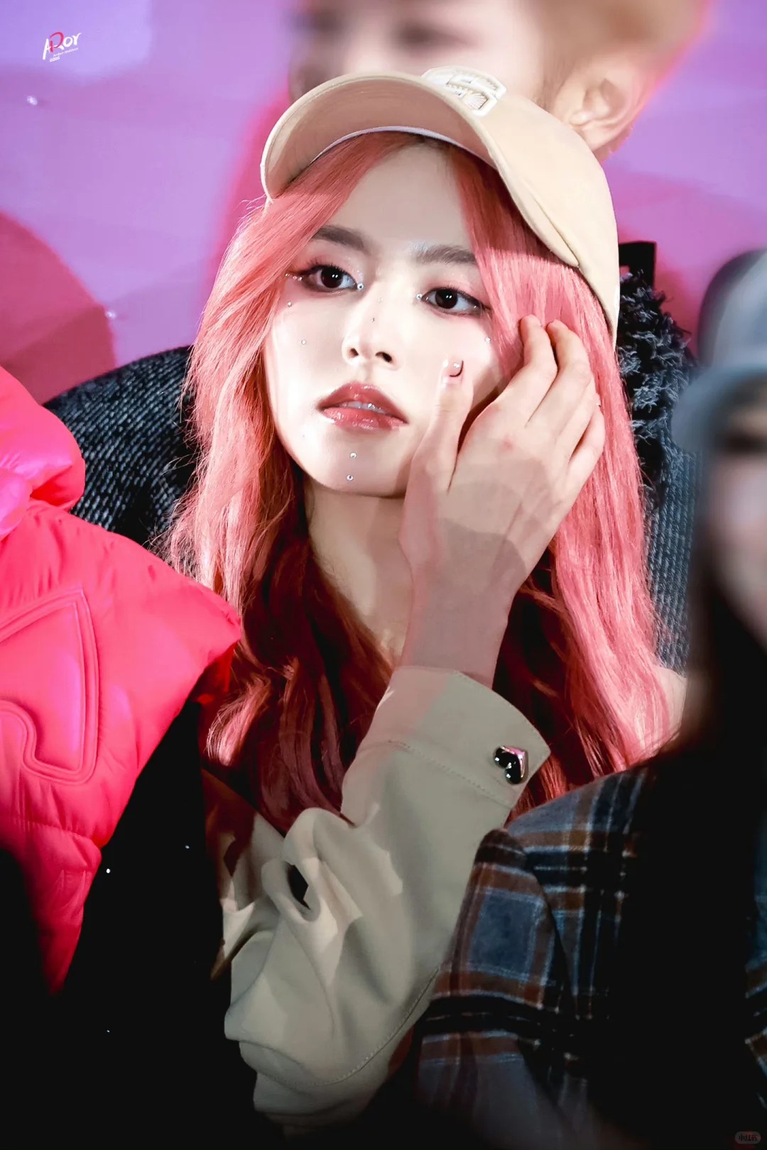 Cô được nhận xét sở hữu nhan sắc đắt giá nhất Cbiz, với đường nét gương mặt hoàn mỹ như AI vẽ ra. Ảnh: Sina.