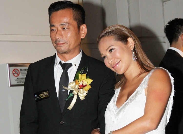 Châu Trác Hoa thỏa thuận chia cho bà cả Trần Tuệ Linh 10.000 tỷ đồng hậu ly hôn. Ảnh: Sina.