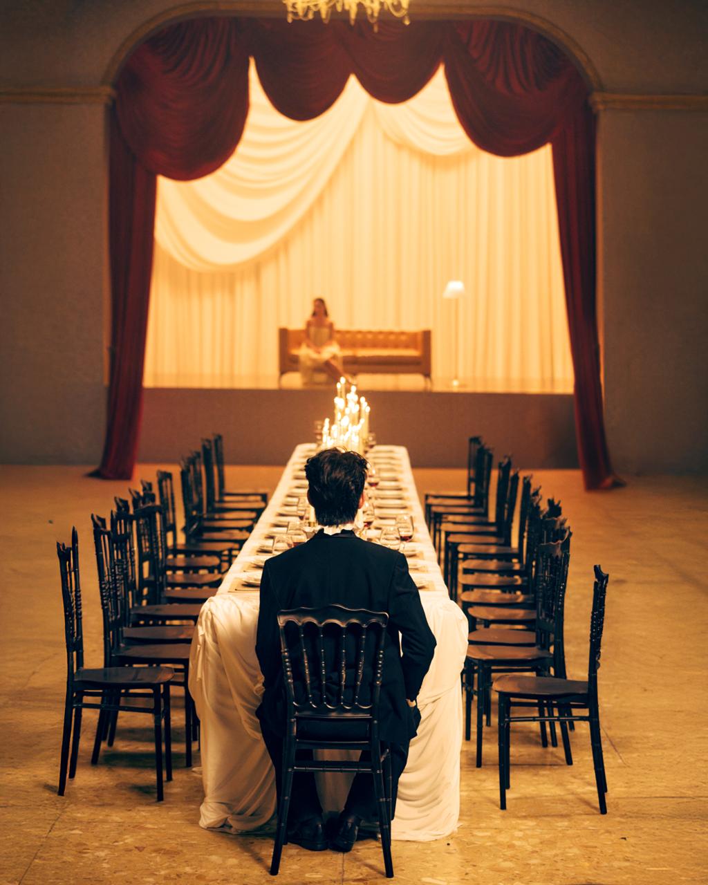 Lần trở lại này cho thấy mức độ đầu tư đã được nâng lên đáng kể, không chỉ ở quy mô dàn dựng mà còn ở tư duy hình ảnh