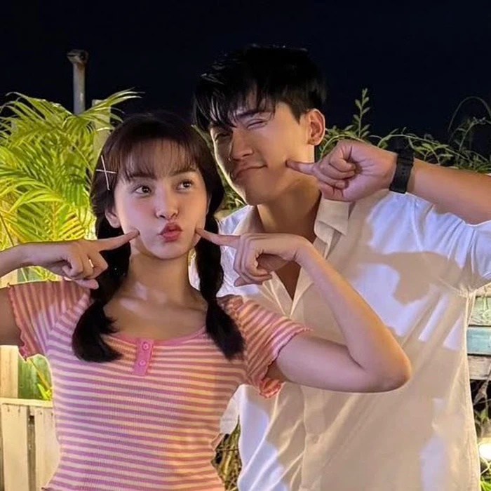 Gọi đây là đám cưới đẹp nhất Việt Nam có quá không: Cô dâu nhan sắc thượng thừa, chú rể giàu nứt đố đổ vách