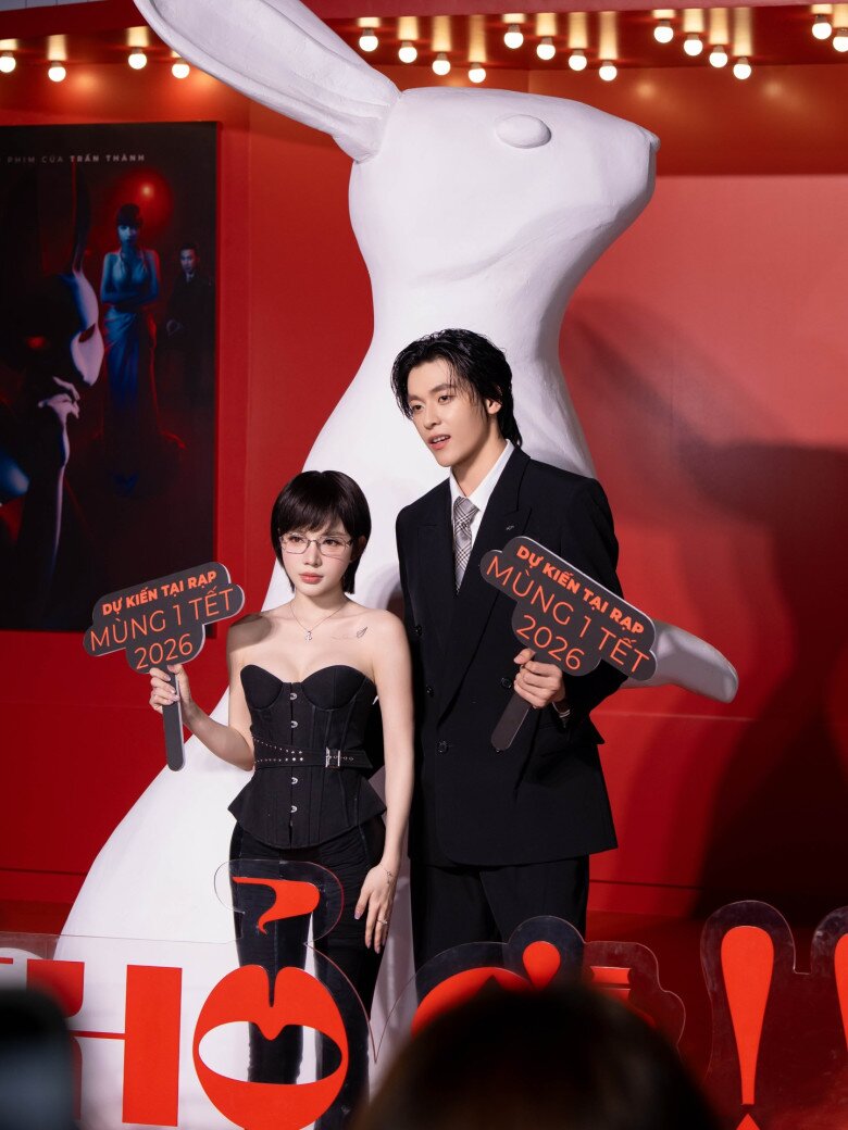   LyLy đảm nhận vai Chị Bờ Vai Hải Linh trong của Trấn Thành. Trong khi đó, Vĩnh Đam vào vai Thế Phong - chồng của Hải Linh. Ảnh: Tổng hợp  