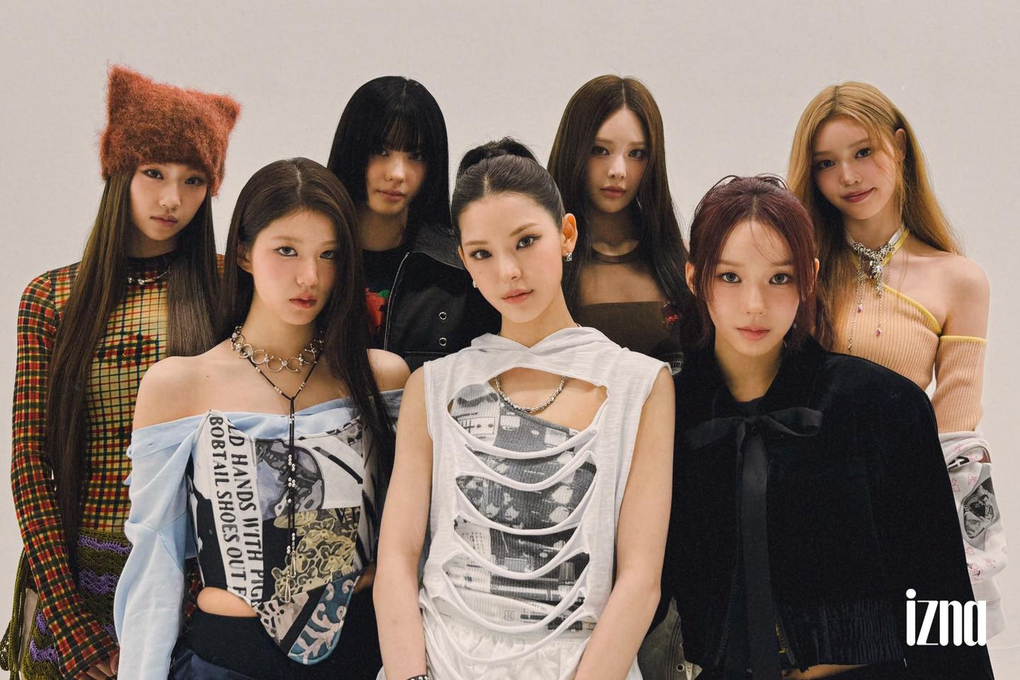 Yoon Jiyoon bị cáo buộc ăn cắp iPhone của 1 thành viên chung nhóm. Ảnh: X