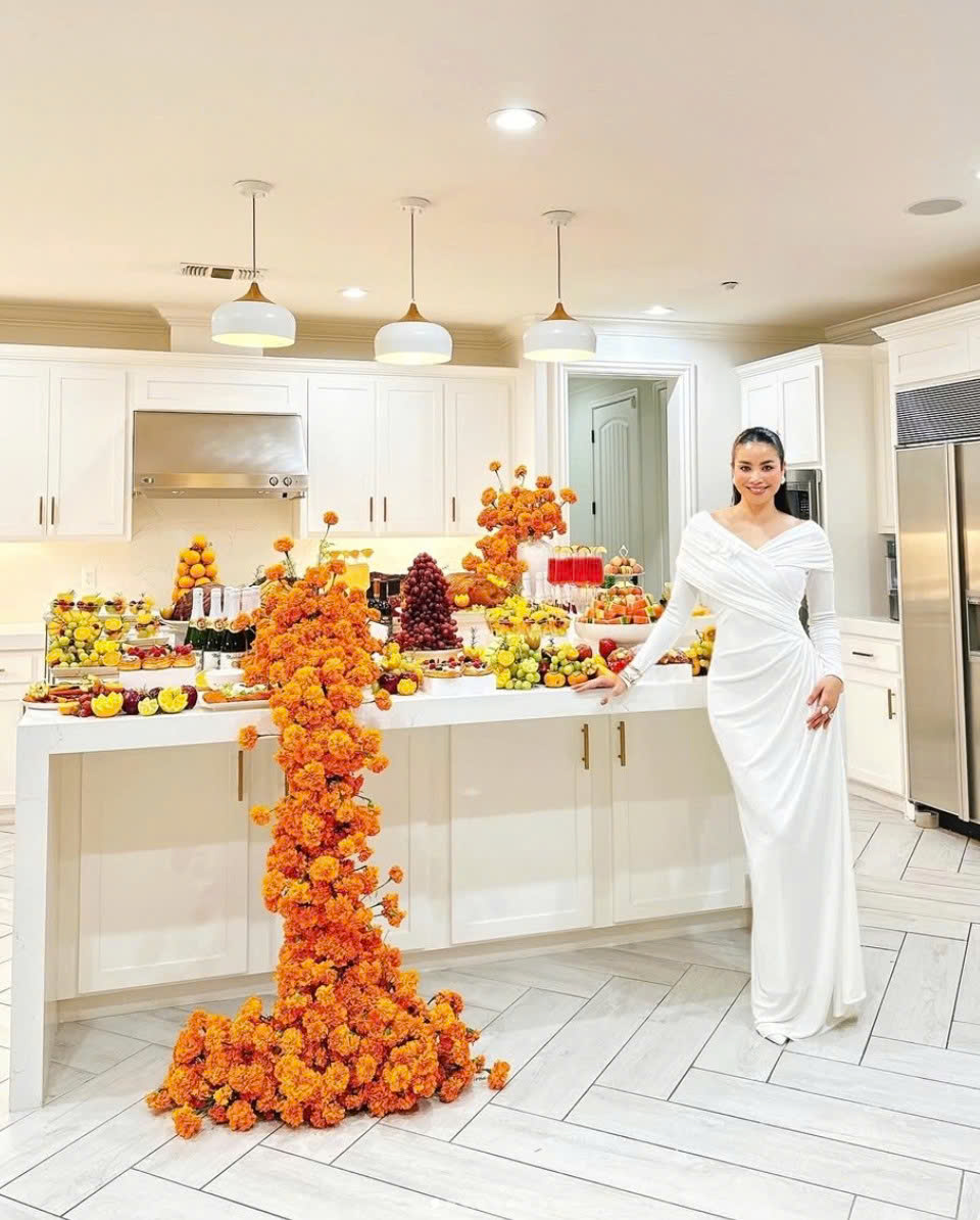   Thời gian qua, Phạm Hương chỉ chia sẻ khoảnh khắc thường ngày hoặc bức hình bên các con. Do đó, cư dân mạng rộ nghi vấn về mối quan hệ với giữa cô và ông xã doanh nhân. Ảnh: IGNV  