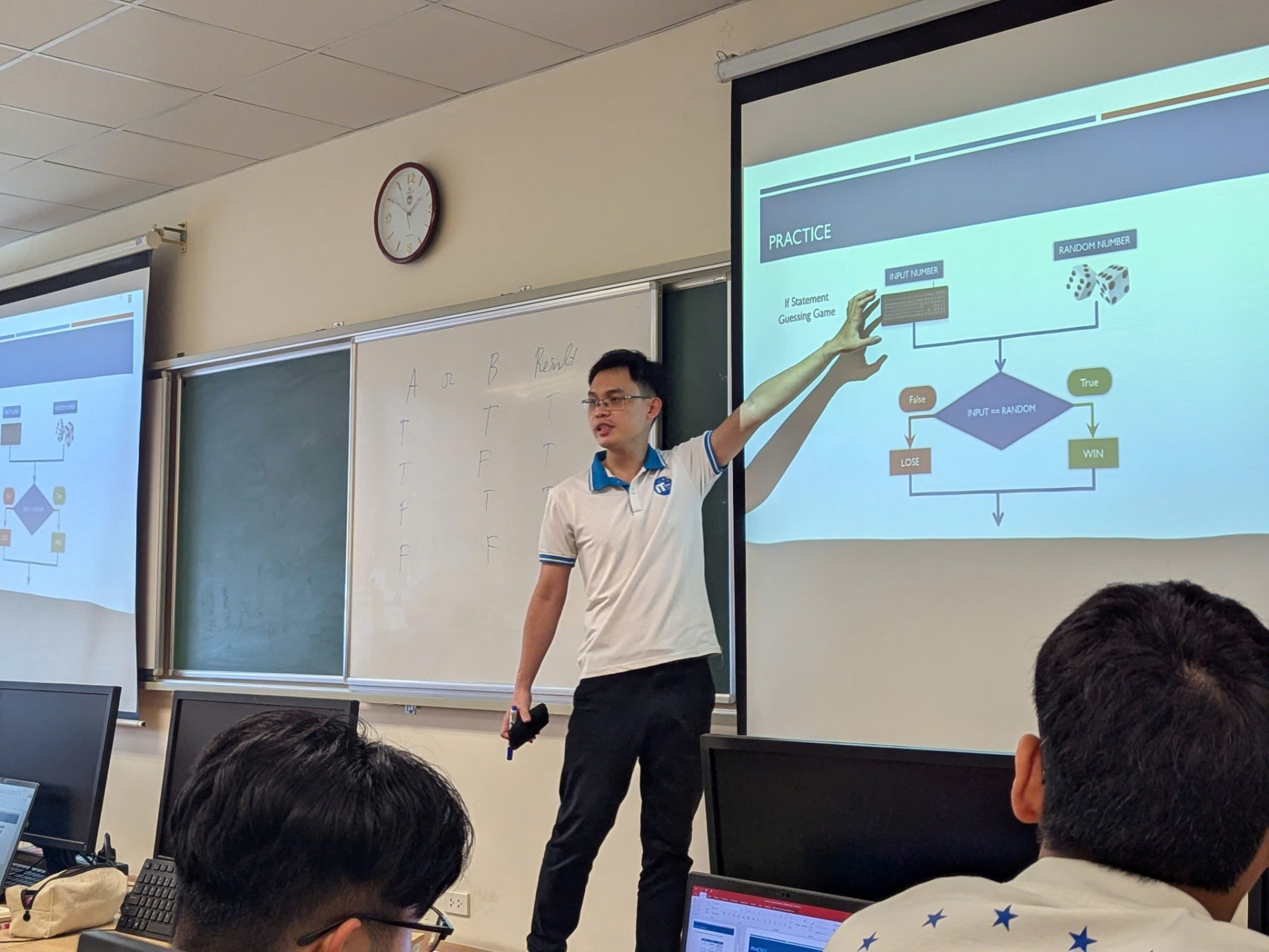 Hiện nay, ngoài giảng dạy các môn về công nghệ thông tin tại NEU, anh vẫn tiếp tục làm và nghiên cứu về AI