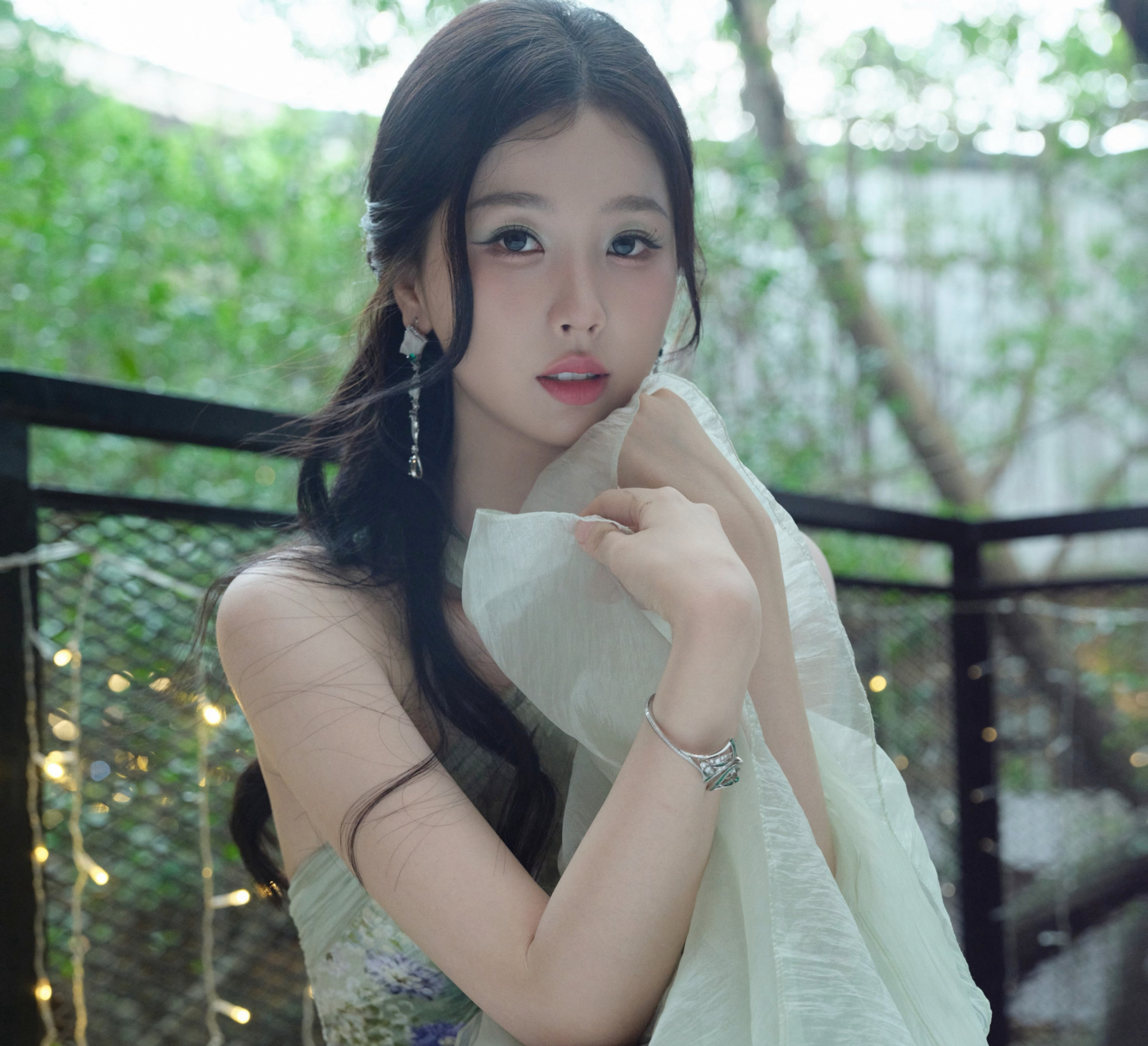 Ngu Thư Hân bị nhóm bạn của Hà Dữ và Vương Hạc Đệ nói xấu