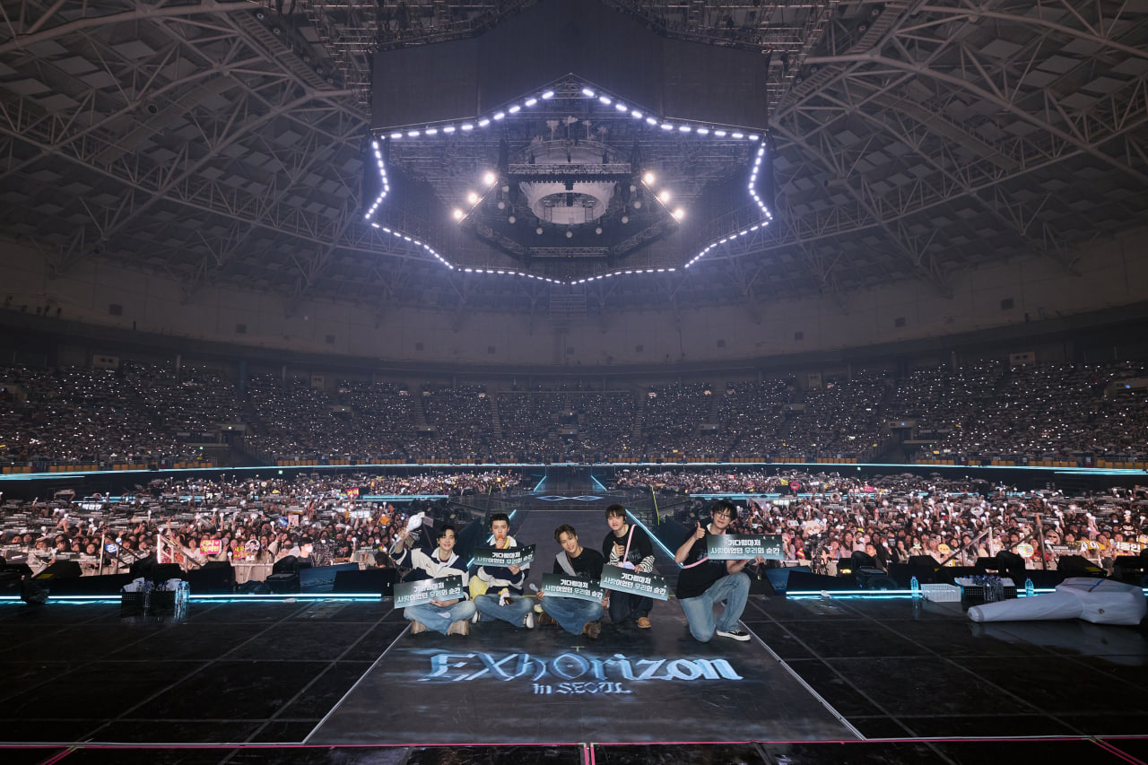 EXO khởi động tour diễn vòng quanh thế giới mà không có sự góp mặt của Baekhyun - Chen - Xiumin (Ảnh:X)