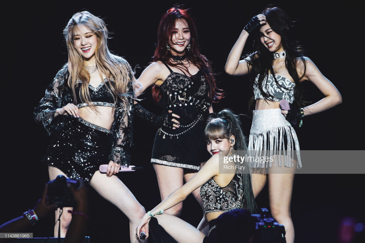 BLACKPINK xuất hiện lần đầu tại Coachella vào năm 2019 trên sân khấu phụ Sahara (Ảnh:gettyimages)