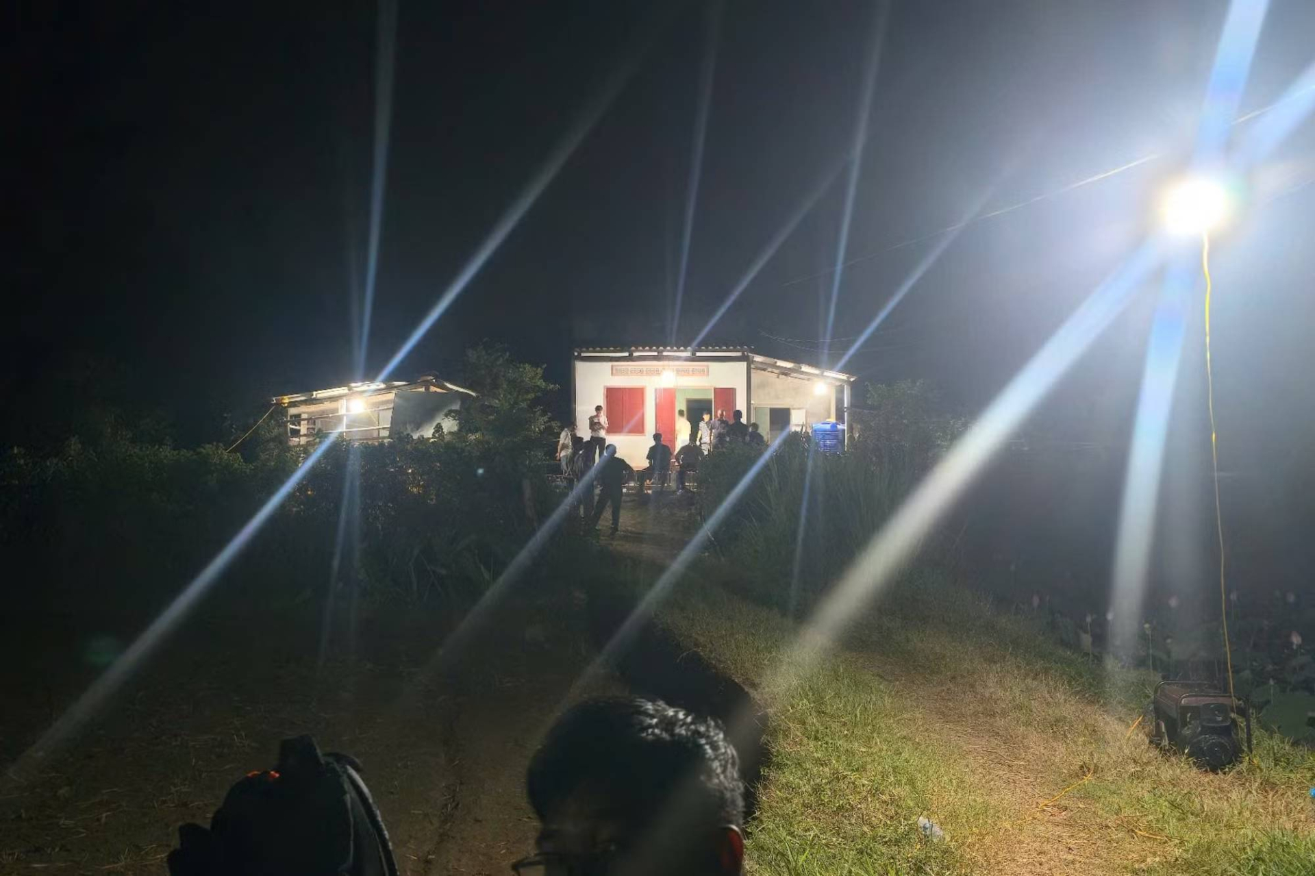 Lực lượng chức năng tiến hành điều tra làm rõ sự việc (Ảnh: TPO)