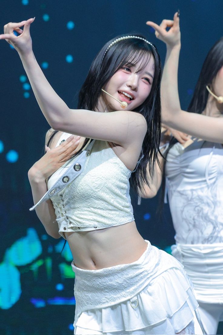 Nữ ca sĩ 2k7 gây chú ý vì giảm cân: Từ idol ngọt ngào, giờ gầy gò như “xác sống”