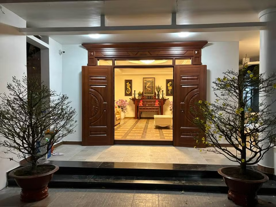 Nữ diễn viên từng nhận cát-xê 30 cây vàng, tuổi 54 sống chill trong biệt thự 3.000m² ở Bình Dương