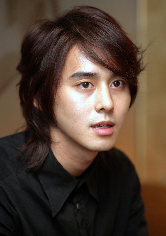 Nam diễn viên kiêm ca sĩ 8X đánh mất danh tiếng vì bê bối say rượu lái xe. Ảnh: Nate