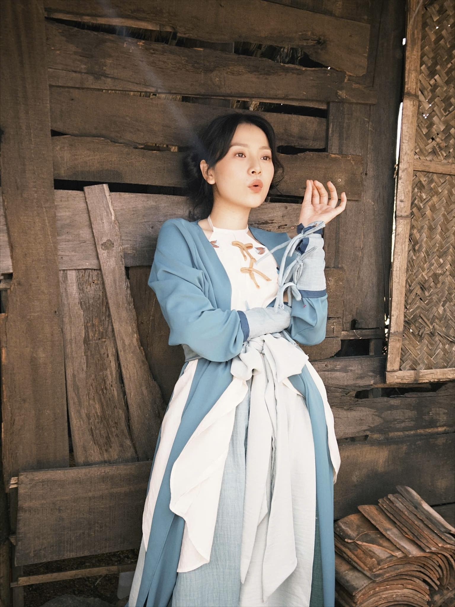 Tạo hình cổ trang của Tam Triều Dâng ở phim Trùm Sò sắp chiếu.