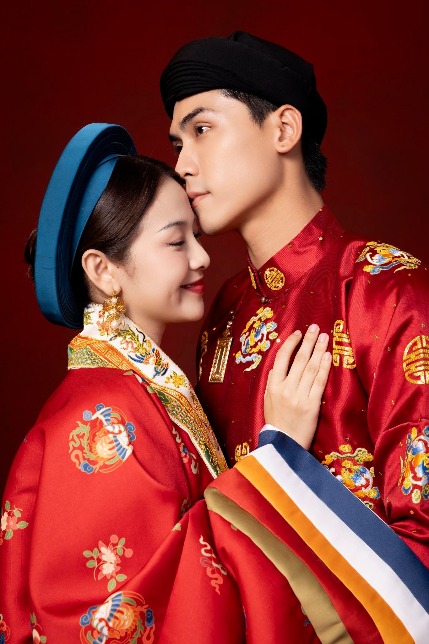 Cả hai vô cùng đẹp đôi, được đông đảo khán giả đẩy thuyền.