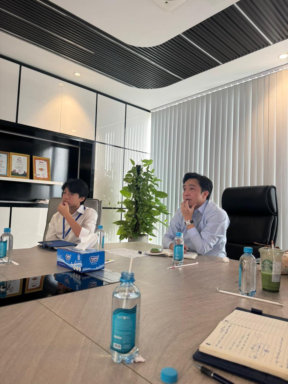 Con trai doanh nhân phố núi