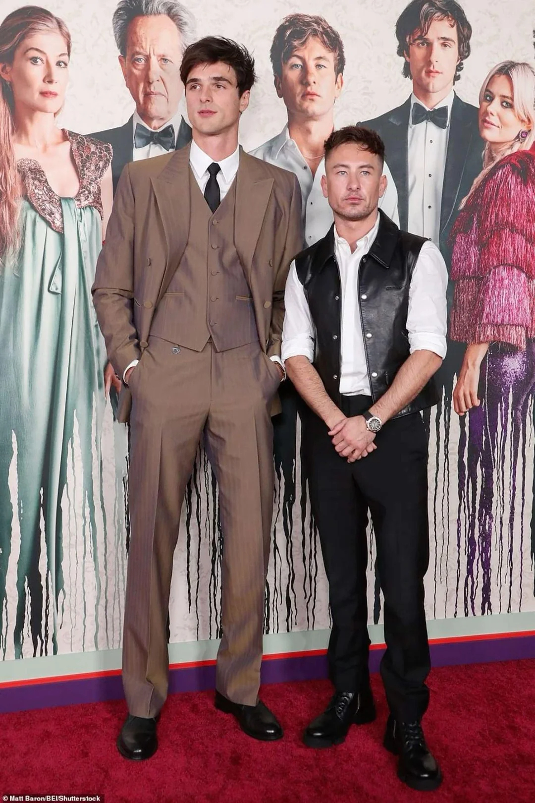 ... cùng chiều cao lấn át mọi đồng nghiệp. Ảnh: X