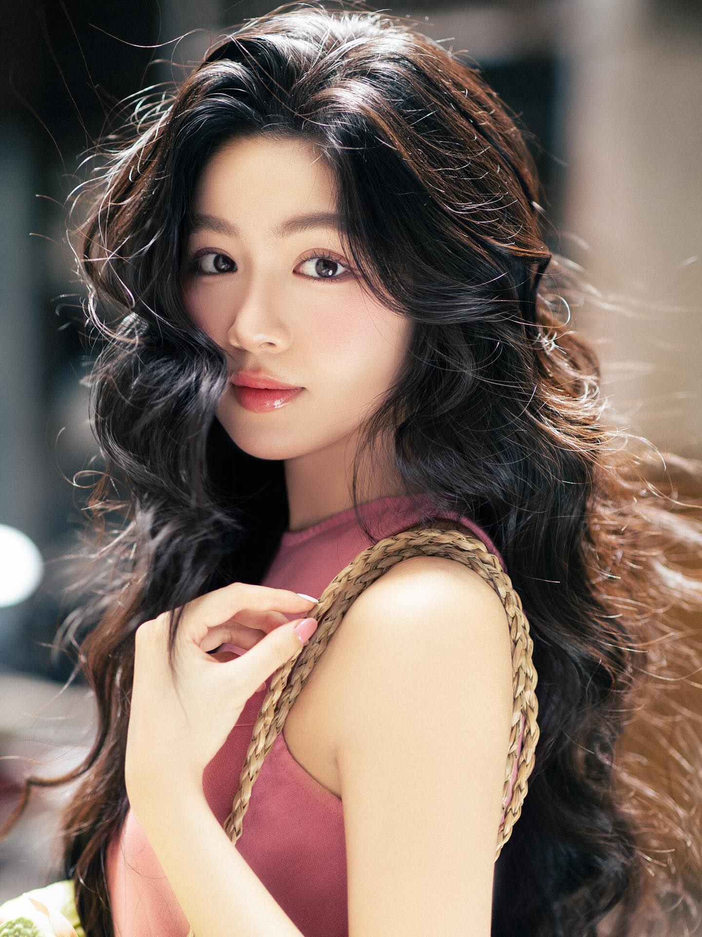 Hạt Dẻ so với Lọ Lem: Càng ngày càng khác biệt