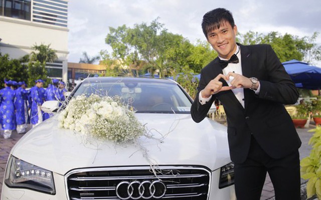 Hình ảnh Công Vinh lái dàn xe Audi rước dâu từng 