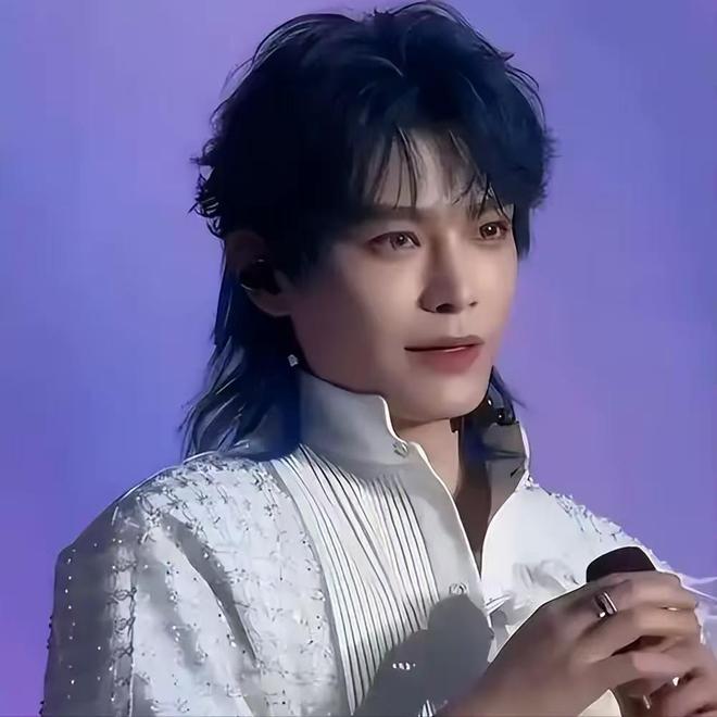 Vì nhan sắc kém đẹp, Đinh Vũ Hề khá kén tạo hình