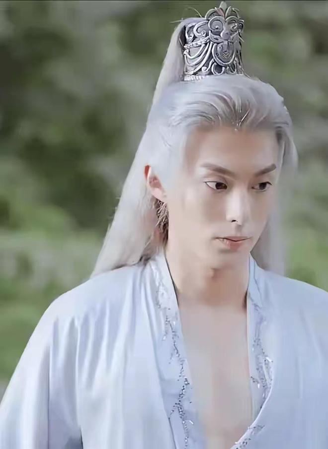 Đây là tạo hình xấu nhất sự nghiệp của Vương Hạc Đệ