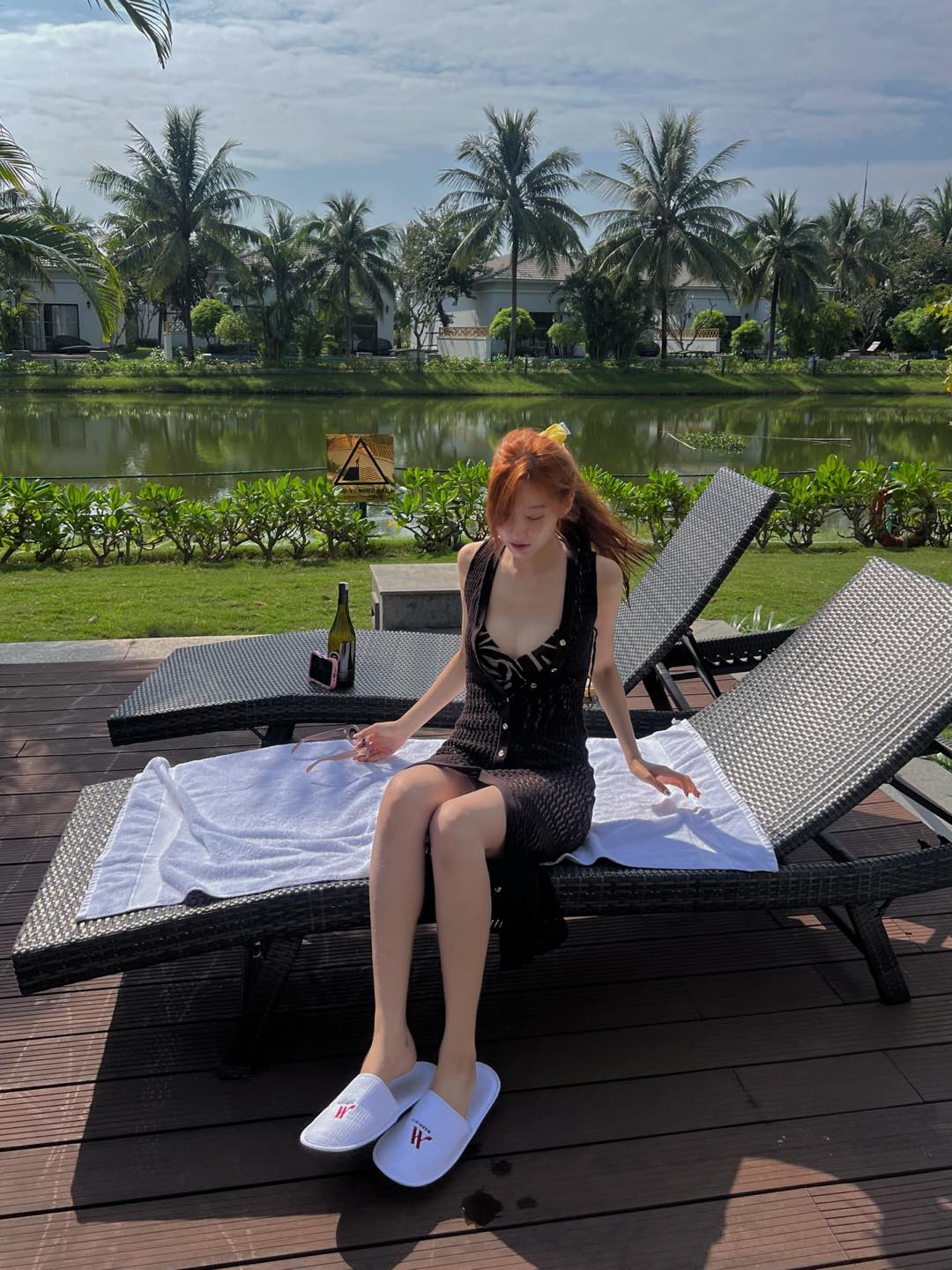 Sao Hàn du lịch Việt Nam: Mặc đẹp không trượt phát nào, có mỹ nữ đội nón lá đúng 