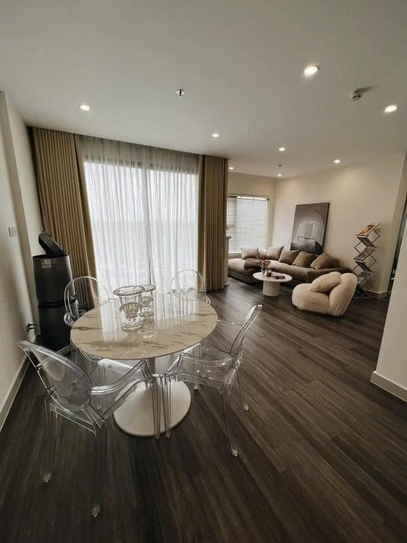   Hoà Minzy rao bán căn hộ ở thành phố Hồ Chí Minh, thừa nhận lỗ gần 1 tỷ đồng. Ảnh: FBNV  