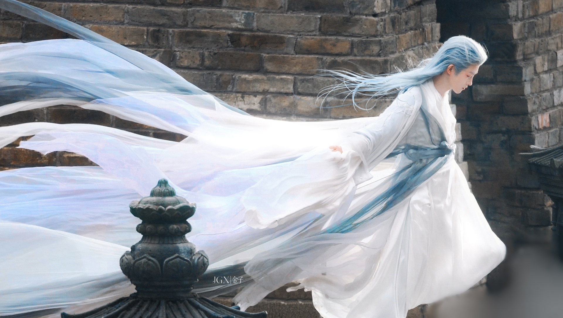 Cảnh khinh công này của Điền Gia Thụy nhận được rất nhiều lời khen ngợi của khán giả: 