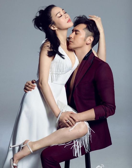 Vợ chồng Chung Lệ Đề - Trương Luân Thạc thường xuyên thể hiện tình cảm trước công chúng (Ảnh: Sohu).