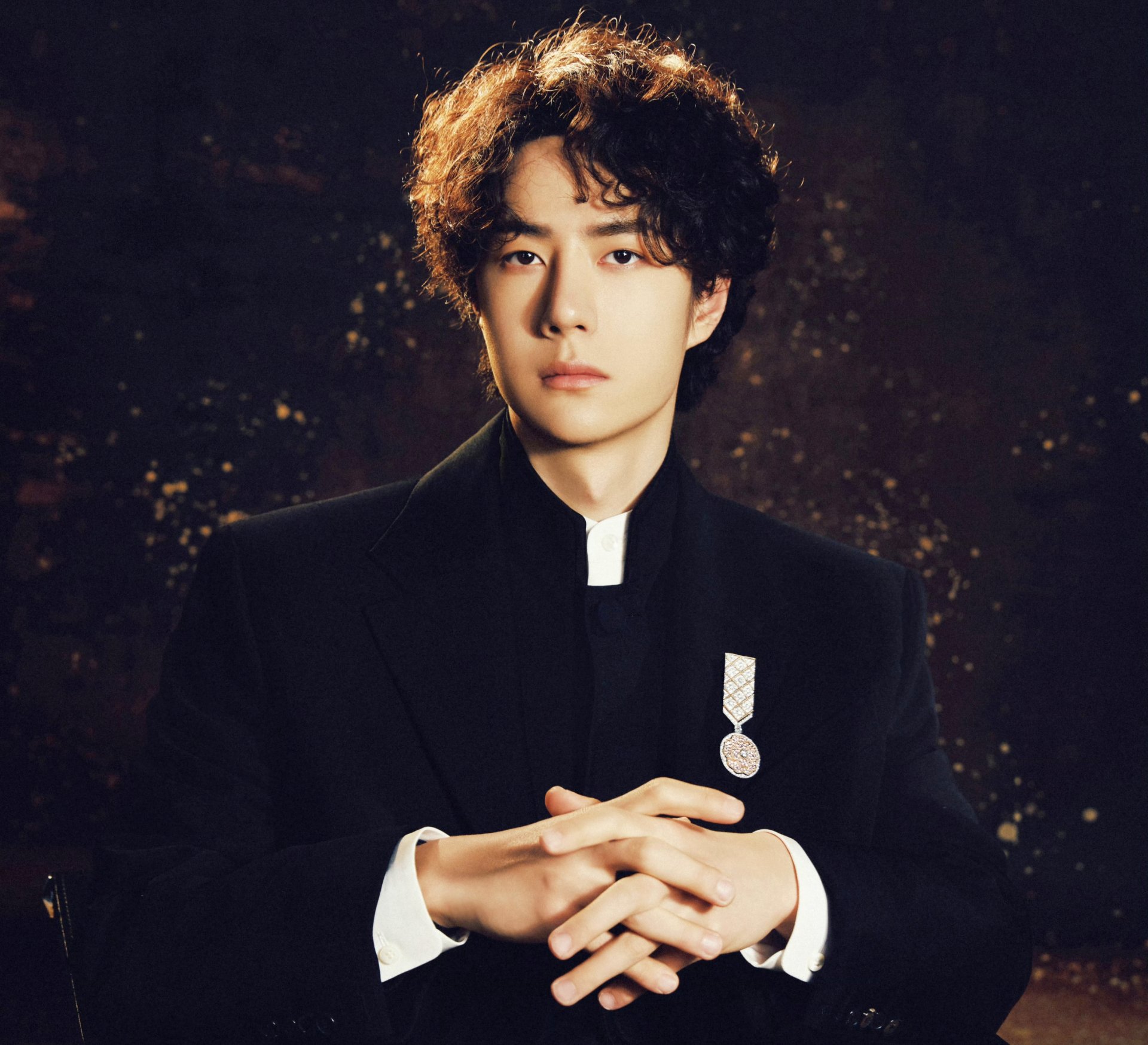 Tuy nhiên, cũng có người lo ngại anh không vượt qua được cái bóng của các tiền bối