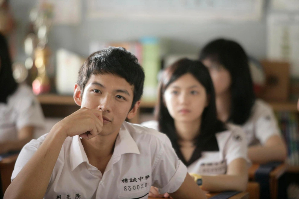 Kha Chấn Đông là 