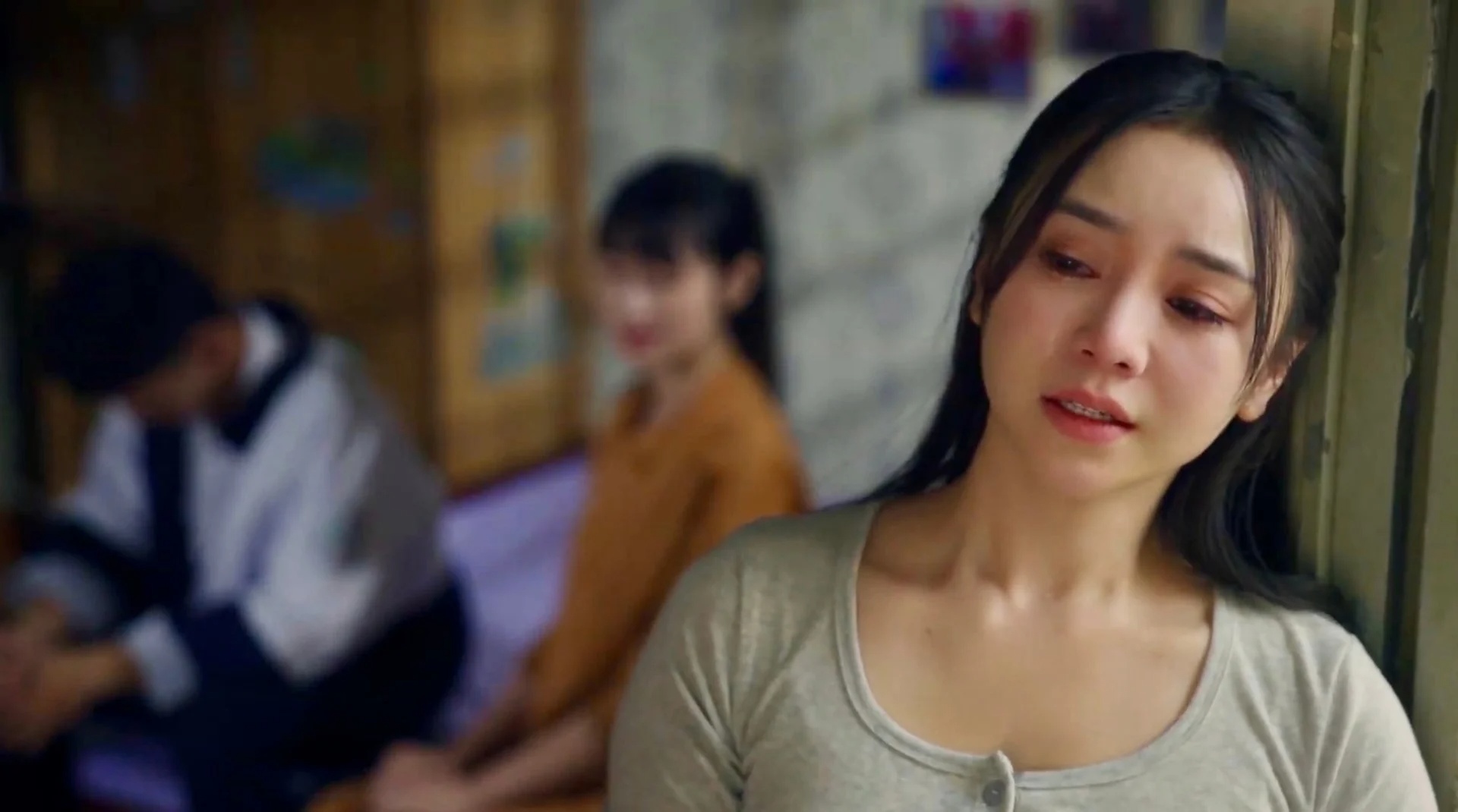 Từ Bước Chân Vào Đời đến Bóng Ma Hạnh Phúc: Bao giờ phim Việt mới thôi đày đoạ phụ nữ?