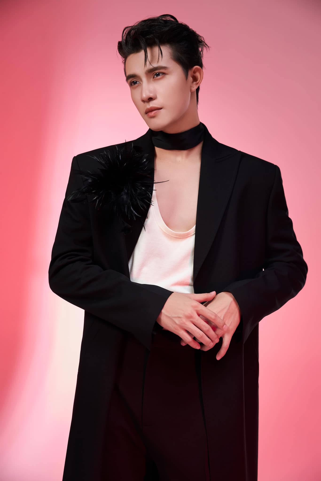   Anh đang là một trong những diễn viên gen Z triển vọng của màn ảnh Việt. Ảnh: FBNV  